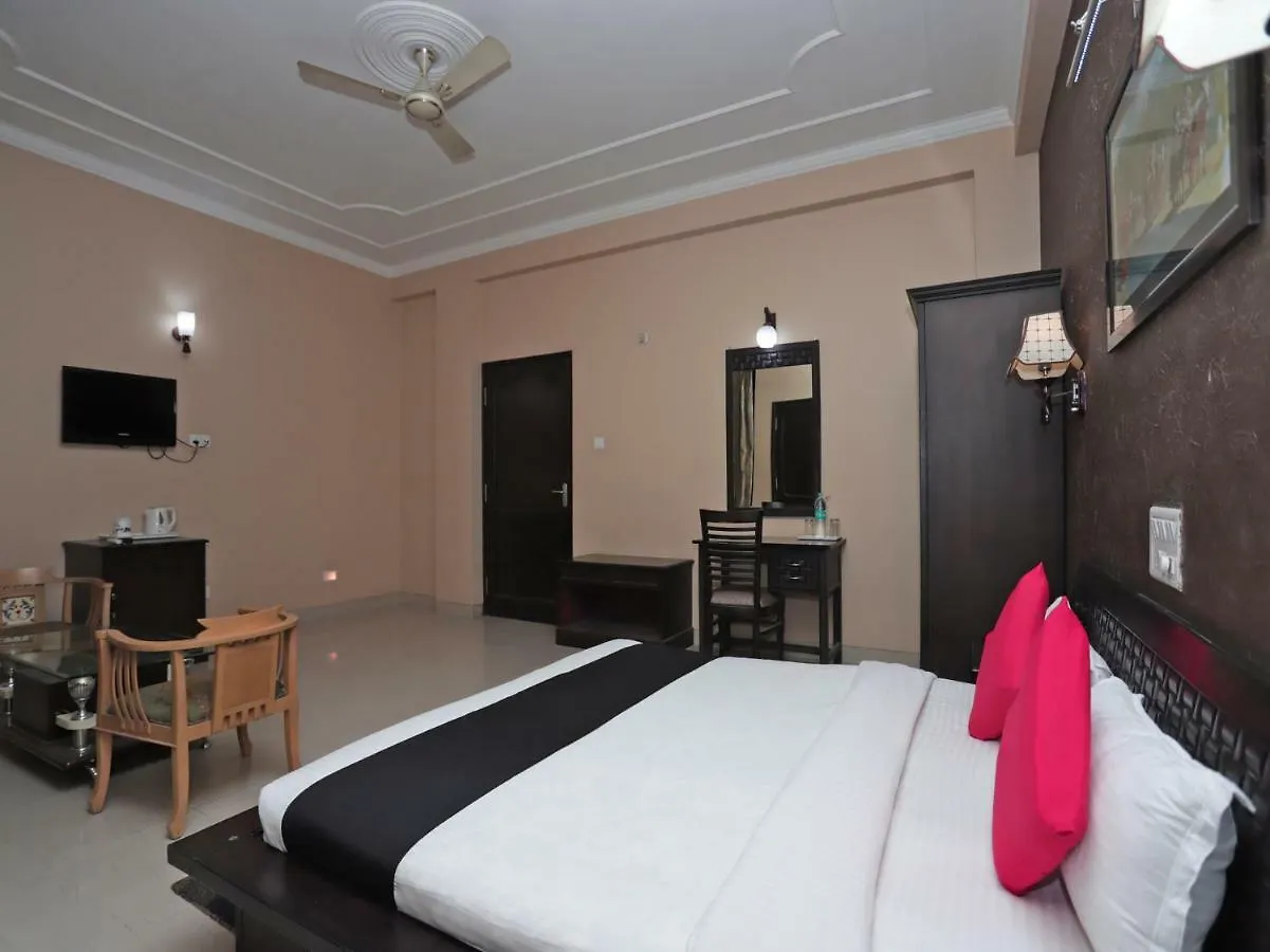 Hotel Rudraksh Plaza 뉴델리