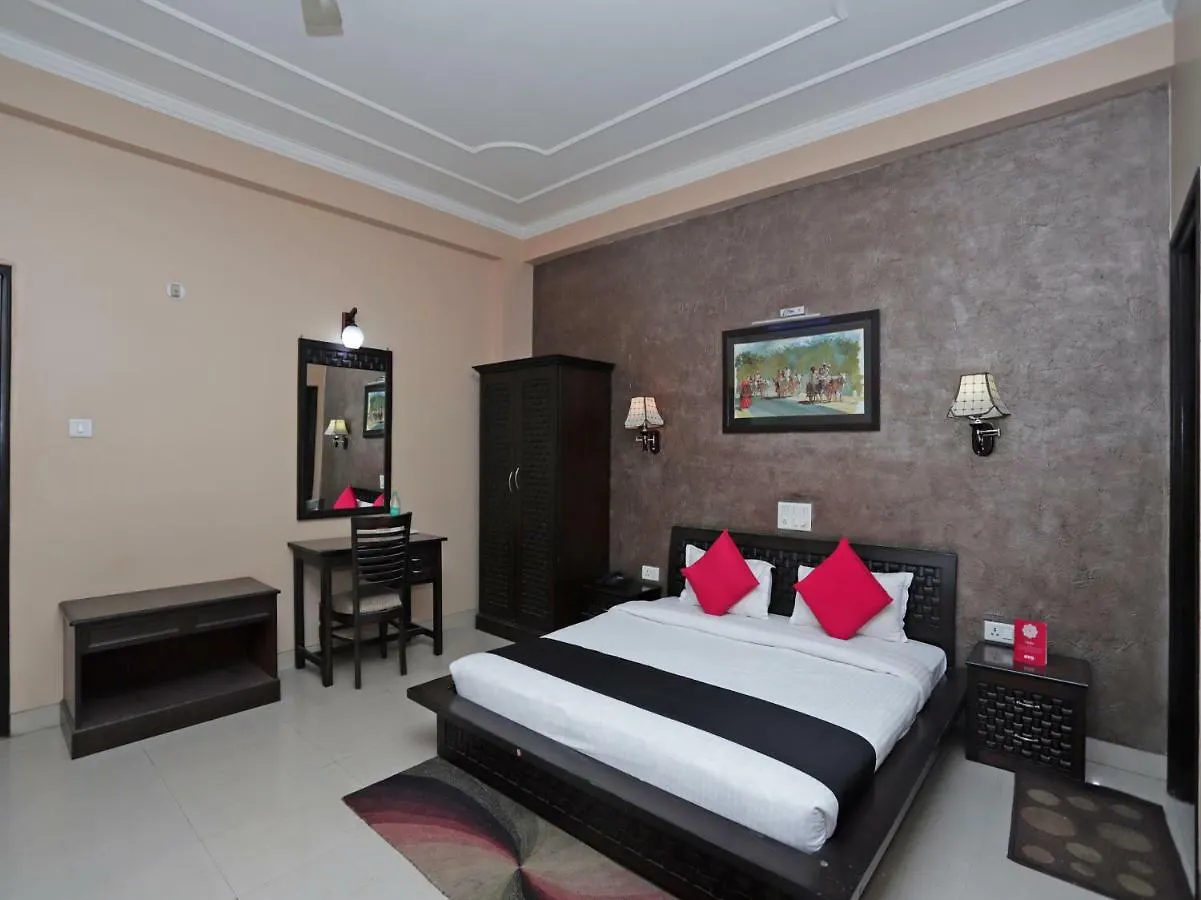 Hotel Rudraksh Plaza 뉴델리