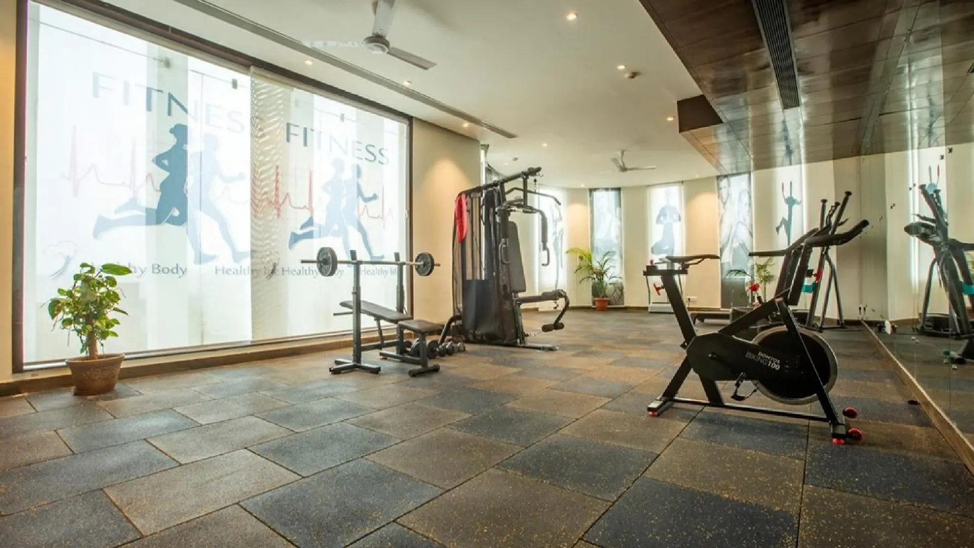 Hotel Rudraksh Plaza New Delhi